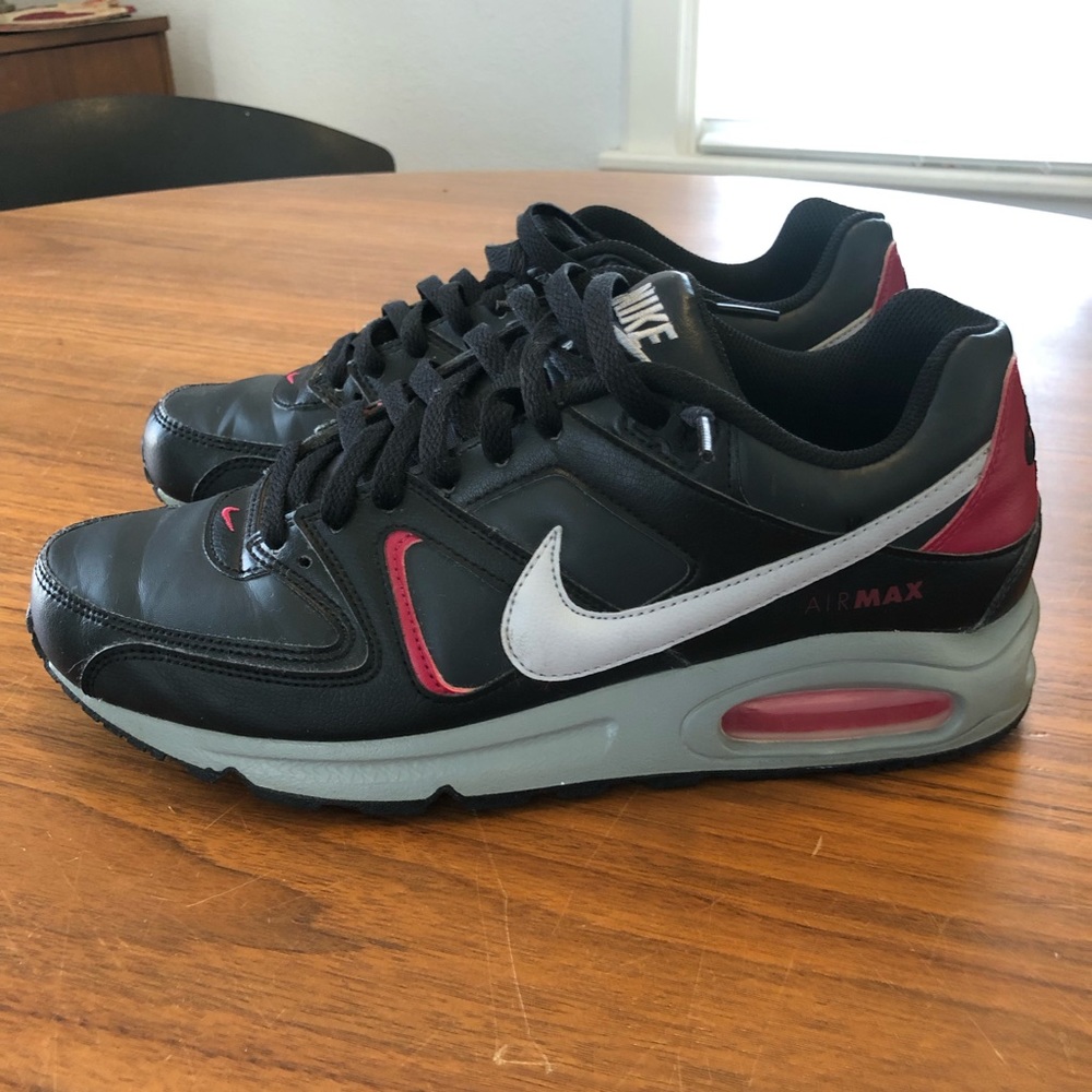 Nike Air Max casual athletic shoes